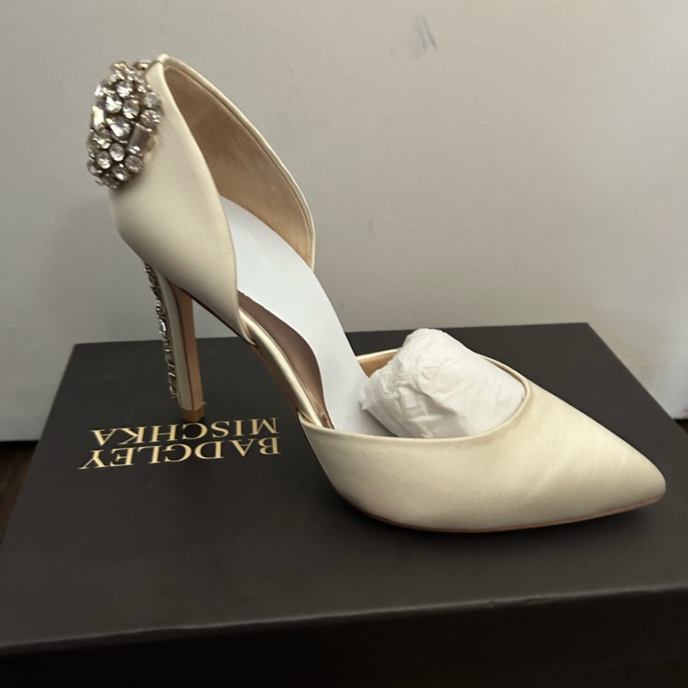 Badgley Mischka - white embellished high heels